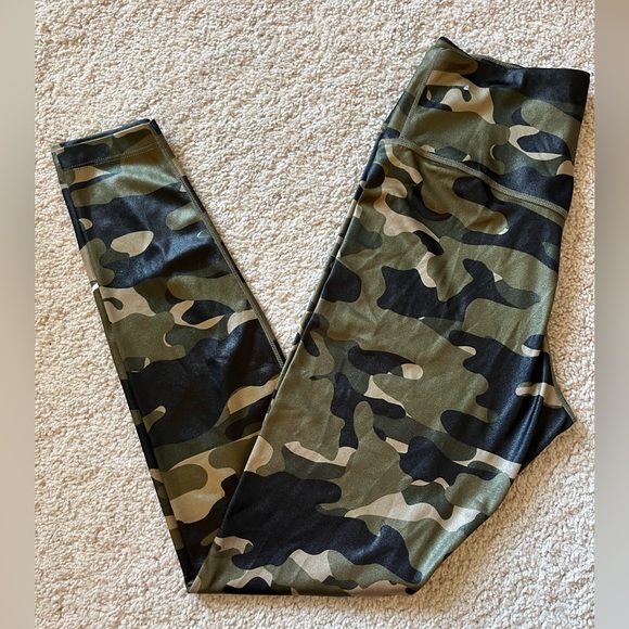 Nike Women's Dri-Fit One Mid Rise Camo Tight Legging Olive Green S - Picture 6 of 7